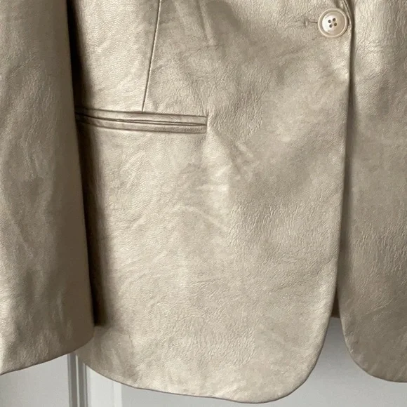 Halogen Gold Tailored Blazer - Picture 8 of 10